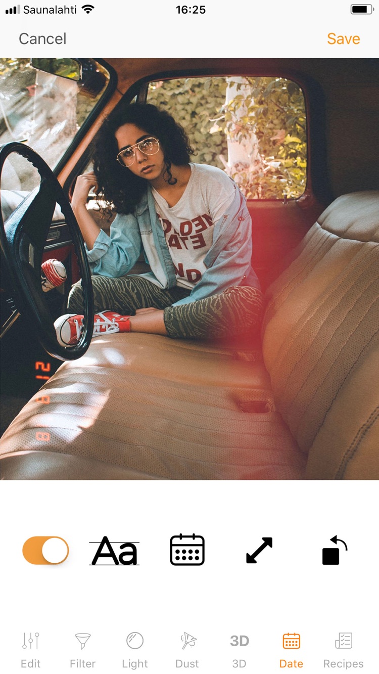 KUNI Cam light leaks